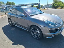 Grau Gebraucht 2012 Porsche Cayenne SUV | 26.500 € (Fairer Preis)