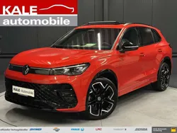 Rot metallic (persimmon red metallic) Gebraucht 2024 VW Tiguan R-line SUV | 47.970 €
