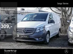 Weiß Gebraucht 2023 Mercedes Vito Van / Kleinbus | 34.498 € (Guter Preis)