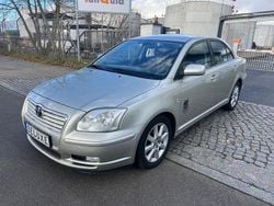 Silber Gebraucht 2004 Toyota Avensis Executive Limousine | 3.490 € (Guter Preis)