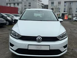 Weiß Gebraucht 2015 VW Golf Sportsvan Trendline Van / Kleinbus | 8.799 € (Guter Preis)
