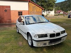Weiß Gebraucht 1996 BMW 316 Compact Kleinwagen | 2.590 € (Etwas zu teuer)