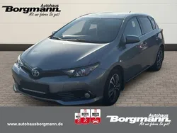 Toyota Auris Hybrid