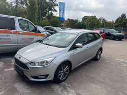 Silber Gebraucht 2017 Ford Focus Business Edition Limousine | 3.950 € (Superpreis)