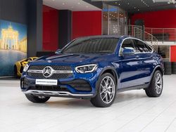 Brillantblau Gebraucht 2019 Mercedes 200 AMG line Coupé | 37.480 €