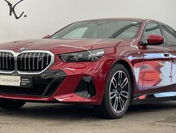 Fire red metallic Gebraucht 2024 BMW i5 Comfort Edition Limousine | 57.349 €