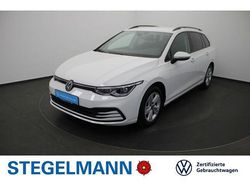 Pure white Gebraucht 2023 VW Golf VIII Life Kombi | 21.190 € (Guter Preis)