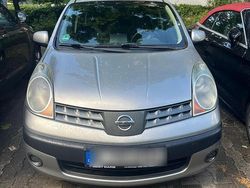 Grau Gebraucht 2006 Nissan Note Van / Kleinbus | 2.150 € (Fairer Preis)