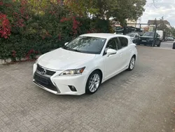 Weiß Gebraucht 2016 Lexus CT200h Limousine | 13.999 € (Superpreis)