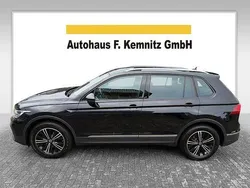 Deep black Gebraucht 2022 VW Tiguan Active SUV | 26.880 € (Superpreis)