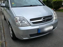 Silber Gebraucht 2003 Opel Meriva Van / Kleinbus | 1.500 € (Fairer Preis)
