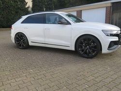 Weiß Gebraucht 2021 Audi Q8 S-Line SUV | 67.500 € (Etwas zu teuer)