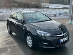Schwarz Gebraucht 2014 Opel Astra Limousine | 5.200 € (Guter Preis)