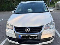 Weiß Gebraucht 2008 VW Touran United Van / Kleinbus | 2.599 € (Superpreis)