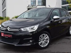 Schwarz Gebraucht 2016 Citroën C4 SELECTION Limousine | 9.800 € (Etwas zu teuer)