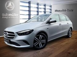 Silber Gebraucht 2021 Mercedes B250e Van / Kleinbus | 21.670 € (Superpreis)
