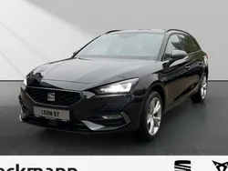 Schwarz Neu 2025 Seat Leon ST FR Kombi | 33.990 € (Teuer)