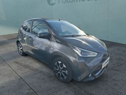 Grau Gebraucht 2021 Toyota Aygo X-play Kleinwagen | 14.790 € (Teuer)