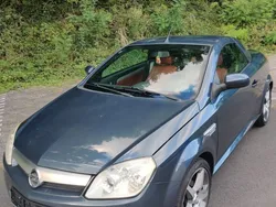 Grau Gebraucht 2006 Opel Tigra Edition Cabrio | 2.500 € (Fairer Preis)