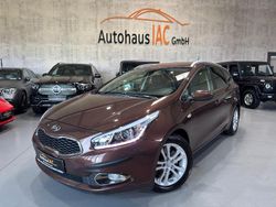 Braun Gebraucht 2014 Kia Ceed Sportswagon Platinum Edition Kombi | 11.900 € (Fairer Preis)