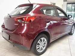 Rot metallic Gebraucht 2022 Mazda 2 Center-Line | 14.390 € (Guter Preis)