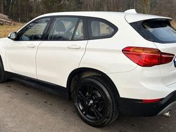 Weiß Gebraucht 2018 BMW X1 Sport Line SUV | 17.700 € (Guter Preis)