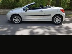 Silber Gebraucht 2008 Peugeot 207 CC Cabrio | 3.250 € (Fairer Preis)