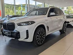Alpinweiss iii Neu 2025 BMW X5 M Sport SUV | 99.900 € (Guter Preis)