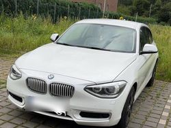 Weiß Gebraucht 2013 BMW 116 Urban Line Kleinwagen | 7.200 € (Fairer Preis)