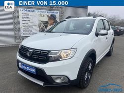 Weiß Gebraucht 2018 Dacia Sandero Celebration Kleinwagen | 11.489 € (Fairer Preis)