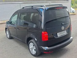 Schwarz Gebraucht 2020 VW Caddy Comfortline Van / Kleinbus | 18.299 € (Guter Preis)