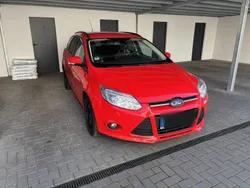 Rot Gebraucht 2013 Ford Focus ST Kombi | 3.800 € (Guter Preis)