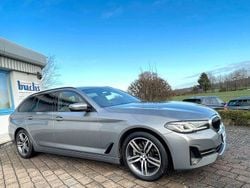 Grau Gebraucht 2022 BMW 520 Sport Line Kombi | 23.990 € (Guter Preis)