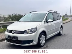 Silber Gebraucht 2011 VW Touran Comfortline Van / Kleinbus | 4.999 € (Guter Preis)