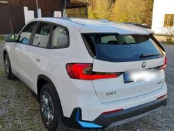 Weiß Gebraucht 2023 BMW iX1 SUV | 40.000 € (Fairer Preis)