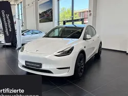 Weiß Gebraucht 2024 Tesla Model Y Performance SUV | 46.200 € (Fairer Preis)