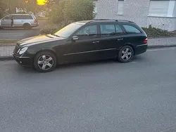 Grün Gebraucht 2004 Mercedes 320 Kombi | 2.500 € (Superpreis)