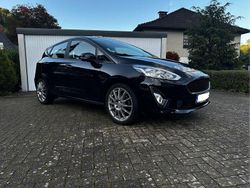 Schwarz Gebraucht 2017 Ford Fiesta Cool & Connect Kleinwagen | 8.990 € (Fairer Preis)