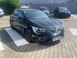 Black pearlschwarz metallic Gebraucht 2019 Renault Mégane IV LIMITED Deluxe Limousine | 12.350 € (Fairer Preis)