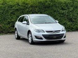 Silber Gebraucht 2013 Opel Astra Edition Kombi | 2.999 € (Superpreis)