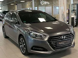 Silber Gebraucht 2016 Hyundai i40 Comfort Limousine | 11.990 € (Guter Preis)
