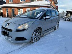 Silber Gebraucht 2009 Peugeot 5008 SUV | 2.450 € (Etwas zu teuer)