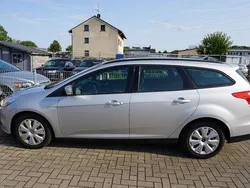 Silber Gebraucht 2012 Ford Focus Trend Kombi | 3.575 € (Guter Preis)