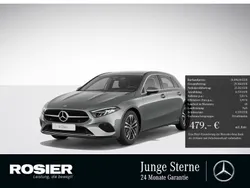 Grau / mountaingrau (metallic) Gebraucht 2024 Mercedes 200 Advanced Coupé | 31.890 €