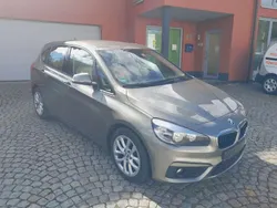 Platinsilber metallic Gebraucht 2015 BMW 218 Van / Kleinbus | 9.450 € (Superpreis)