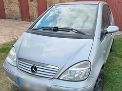 Silber Gebraucht 2002 Mercedes A140 Elegance Kleinwagen | 999 €