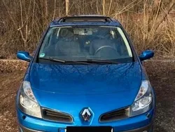 Blau Gebraucht 2006 Renault Clio II Kleinwagen | 3.230 € (Fairer Preis)