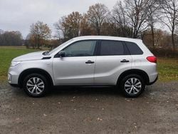 Silber Gebraucht 2018 Suzuki Vitara Club SUV | 10.000 € (Guter Preis)