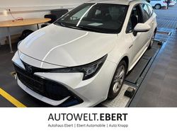 Weiß Gebraucht 2019 Toyota Corolla Lounge Limousine | 19.690 € (Fairer Preis)