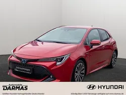 Rot Gebraucht 2020 Toyota Corolla Club Limousine | 16.490 € (Superpreis)